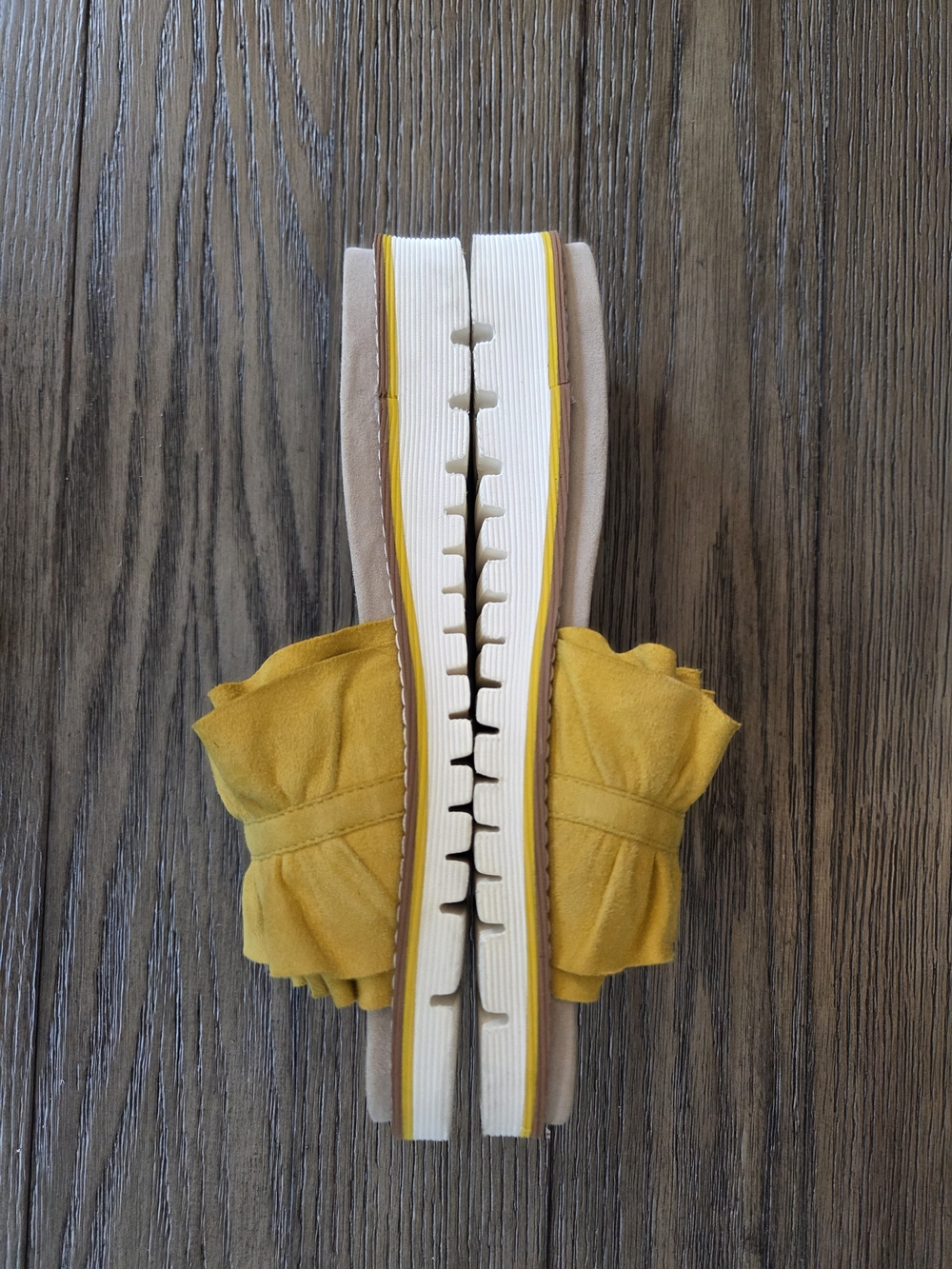 Ara Keyes Ruffled Suede Slide Sandals Yellow Comfort Size 37 EU | US 6.5 - Picture 5 of 6